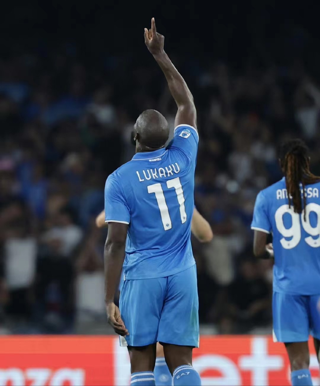 包含国际米兰迎欧联关键赛，今夜完成体检，震撼外界，纪律约束更严格的词条