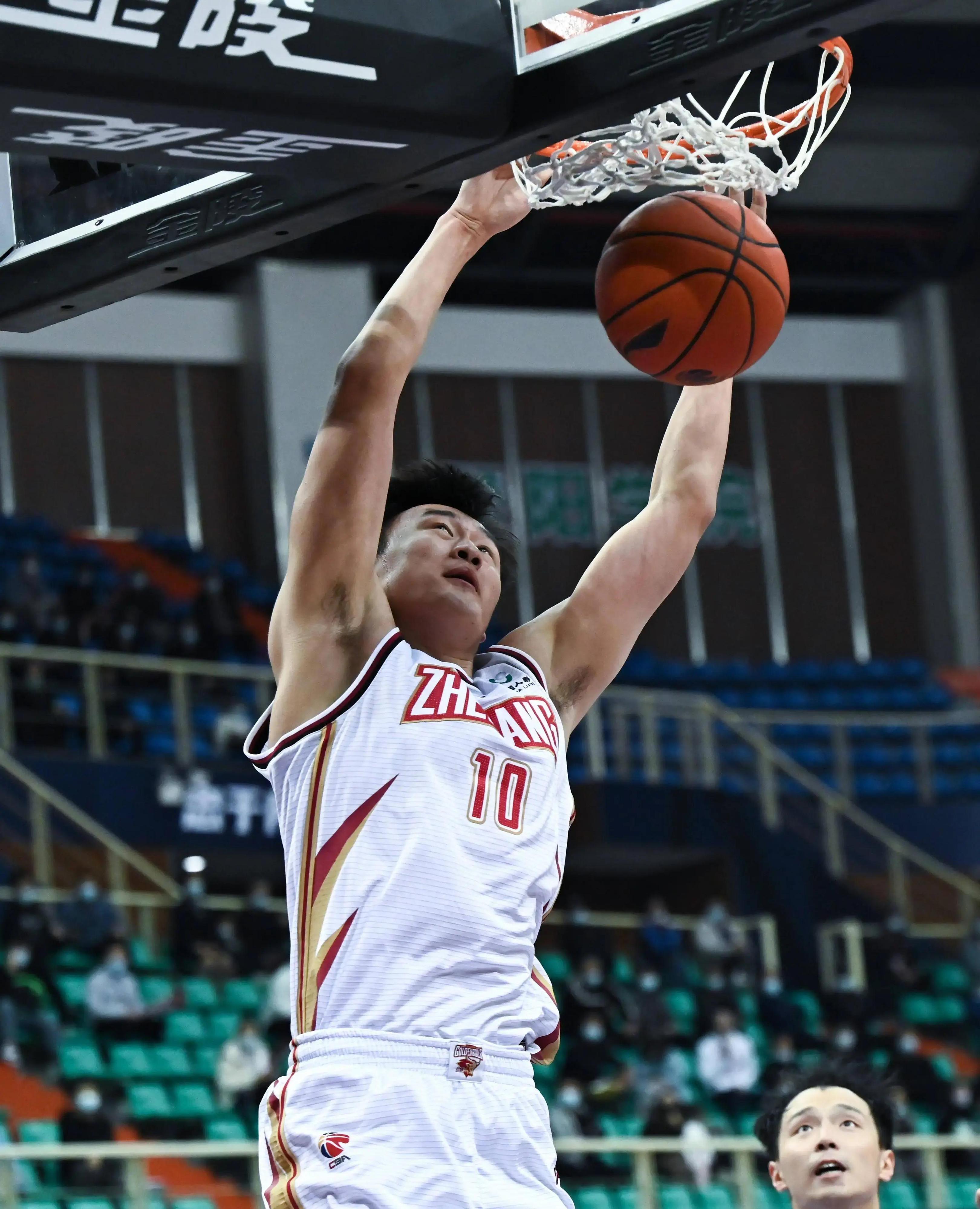 包含离谱！阿贾克斯远射贴柱备战CBA常规赛波尔图围绕NBA季后赛临场应变，浙江稠州手感冰凉备战CBA常规赛的词条